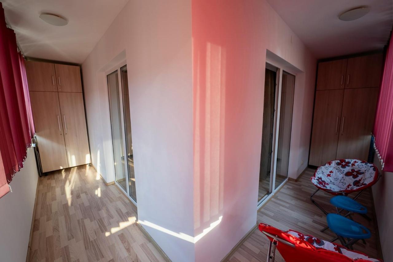 Quiet 3-Room Apt - 2 Parking Spaces - 5 Min Bus Floresti  Exterior photo